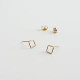 minrl shapes squares earrings yellow gold