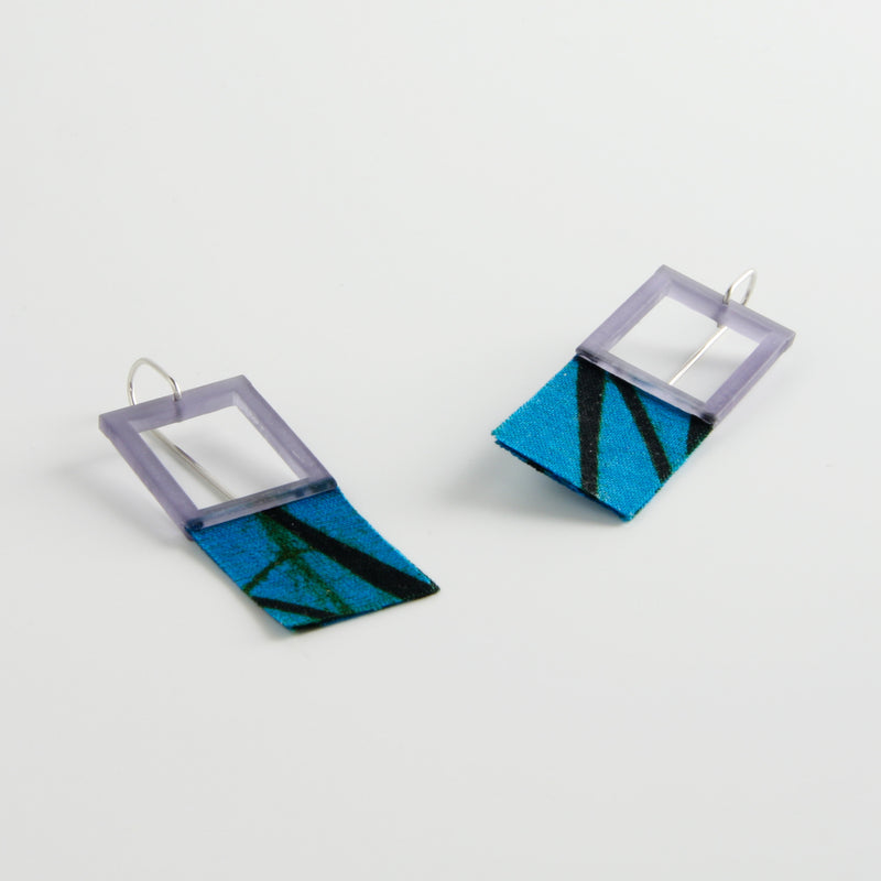 minrl x kechic rectangle earrings blue black silver